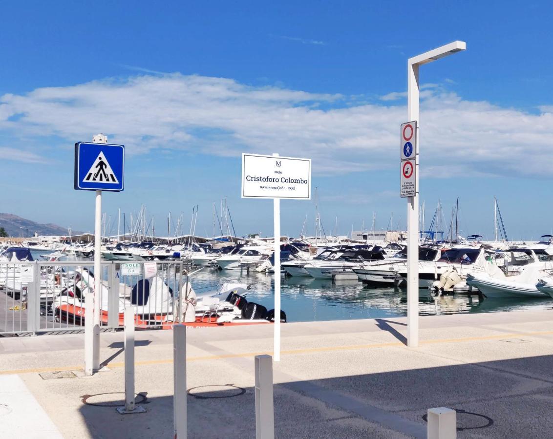 曼弗雷多尼亚 Marina Del Gargano Houseboat酒店 外观 照片