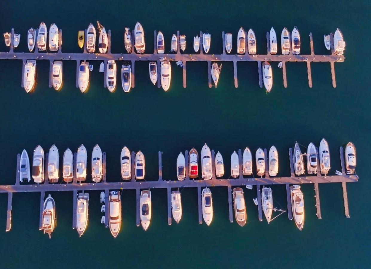 曼弗雷多尼亚 Marina Del Gargano Houseboat酒店 外观 照片