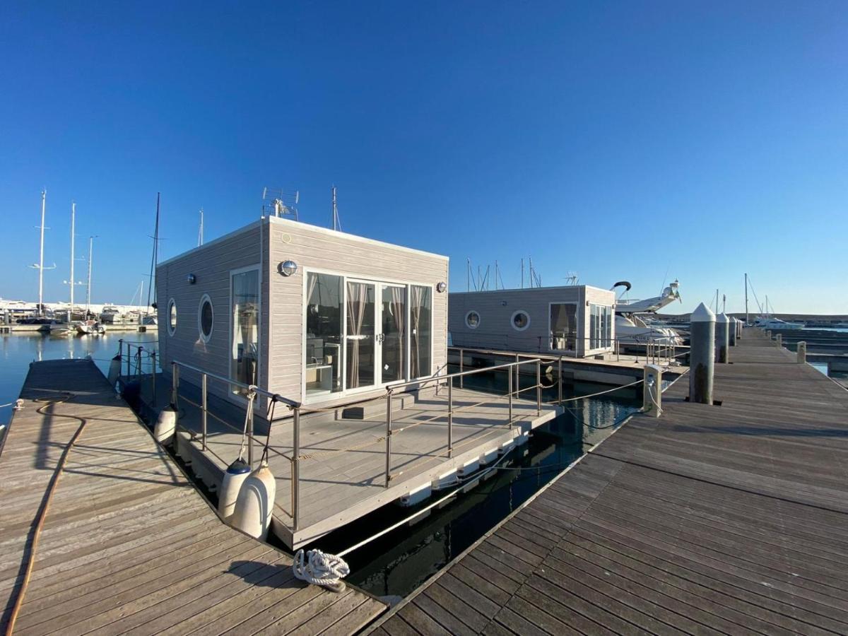 曼弗雷多尼亚 Marina Del Gargano Houseboat酒店 外观 照片