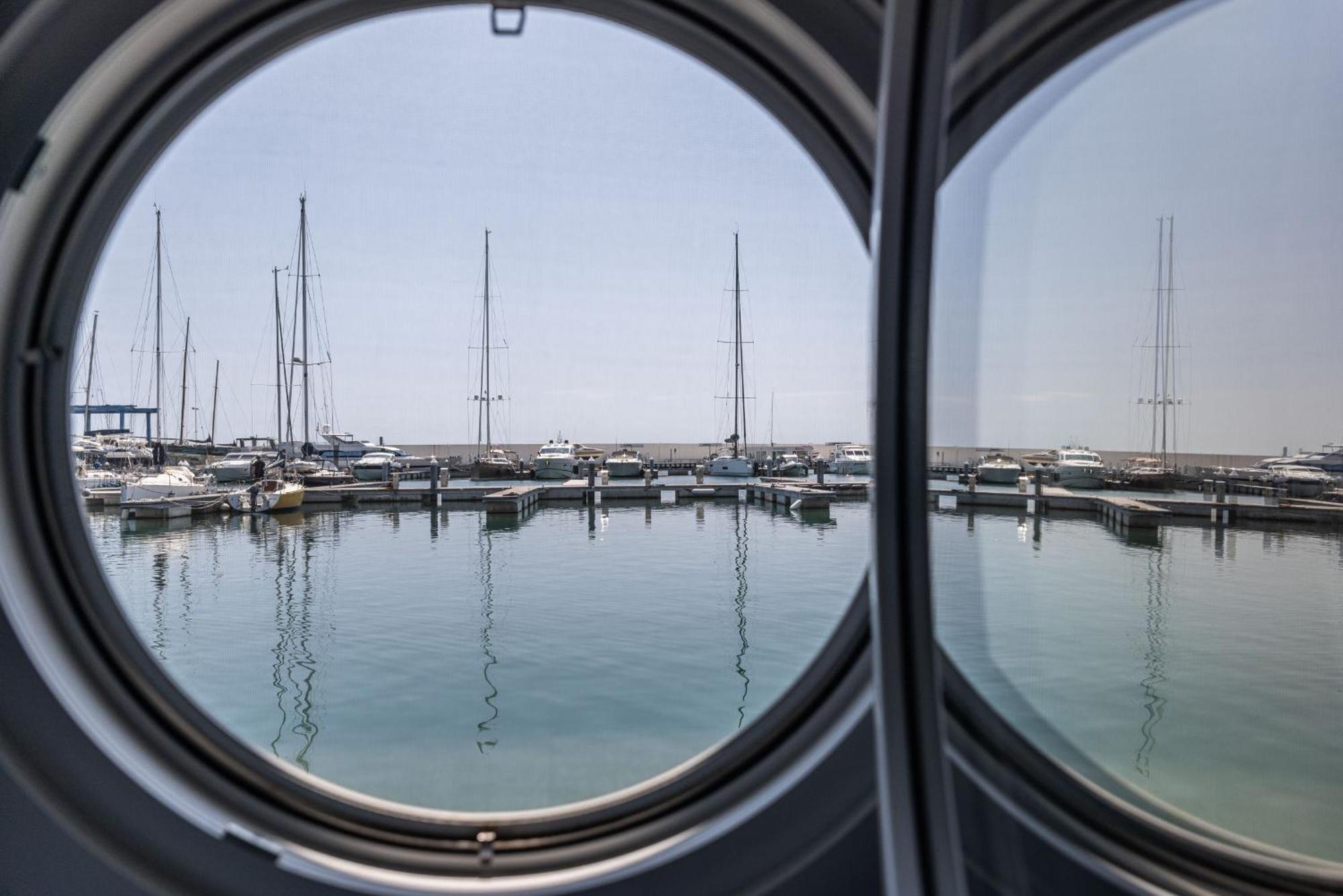 曼弗雷多尼亚 Marina Del Gargano Houseboat酒店 外观 照片