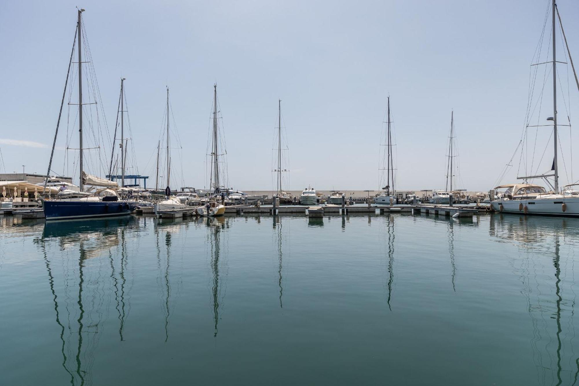 曼弗雷多尼亚 Marina Del Gargano Houseboat酒店 外观 照片