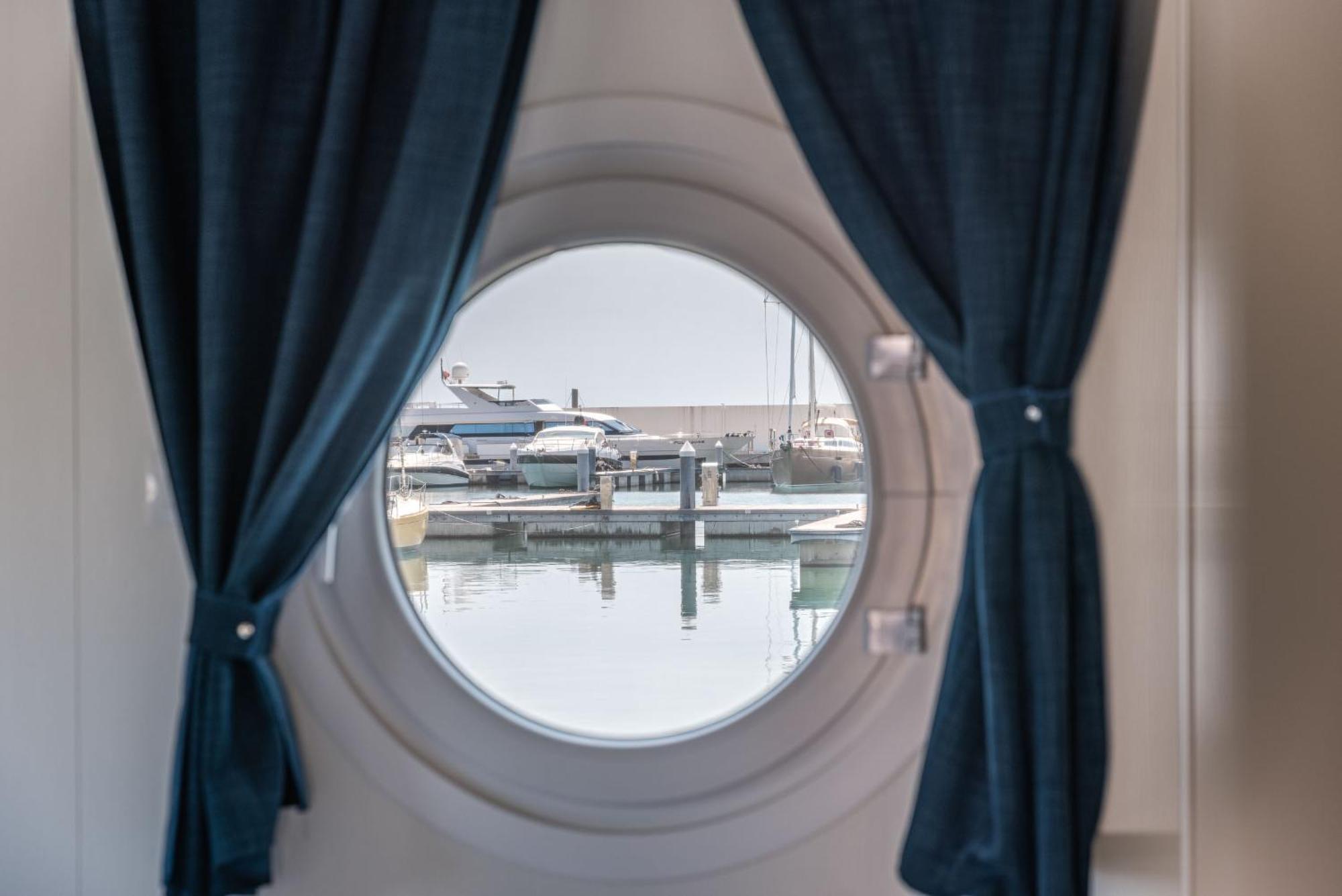 曼弗雷多尼亚 Marina Del Gargano Houseboat酒店 外观 照片